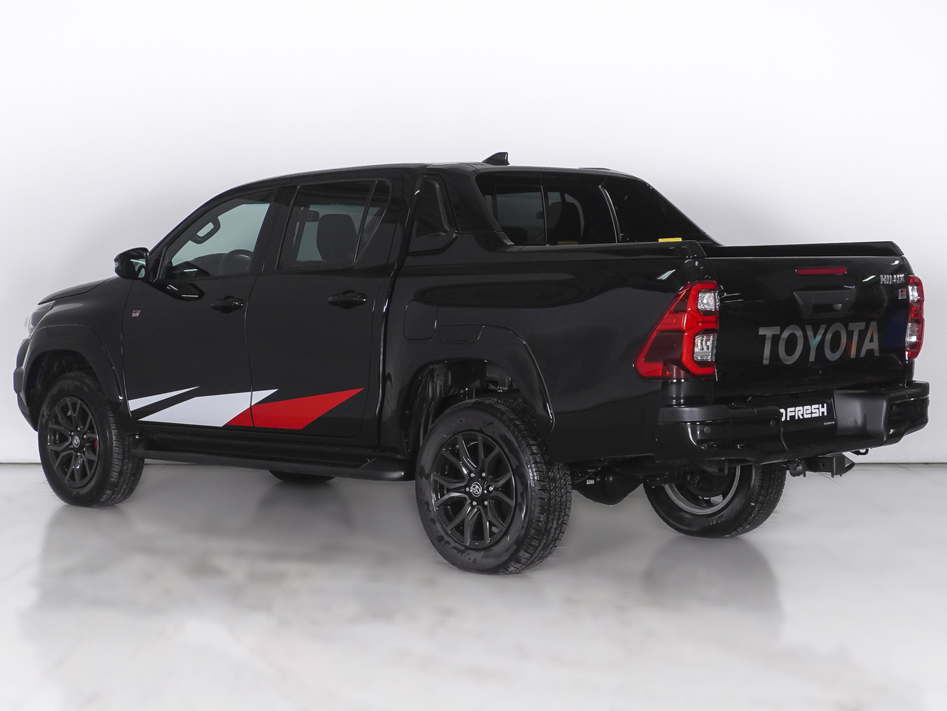 Toyota Hilux с пробегом 1222 км | Купить б/у Toyota Hilux 2023 года в  Краснодаре | Fresh Auto