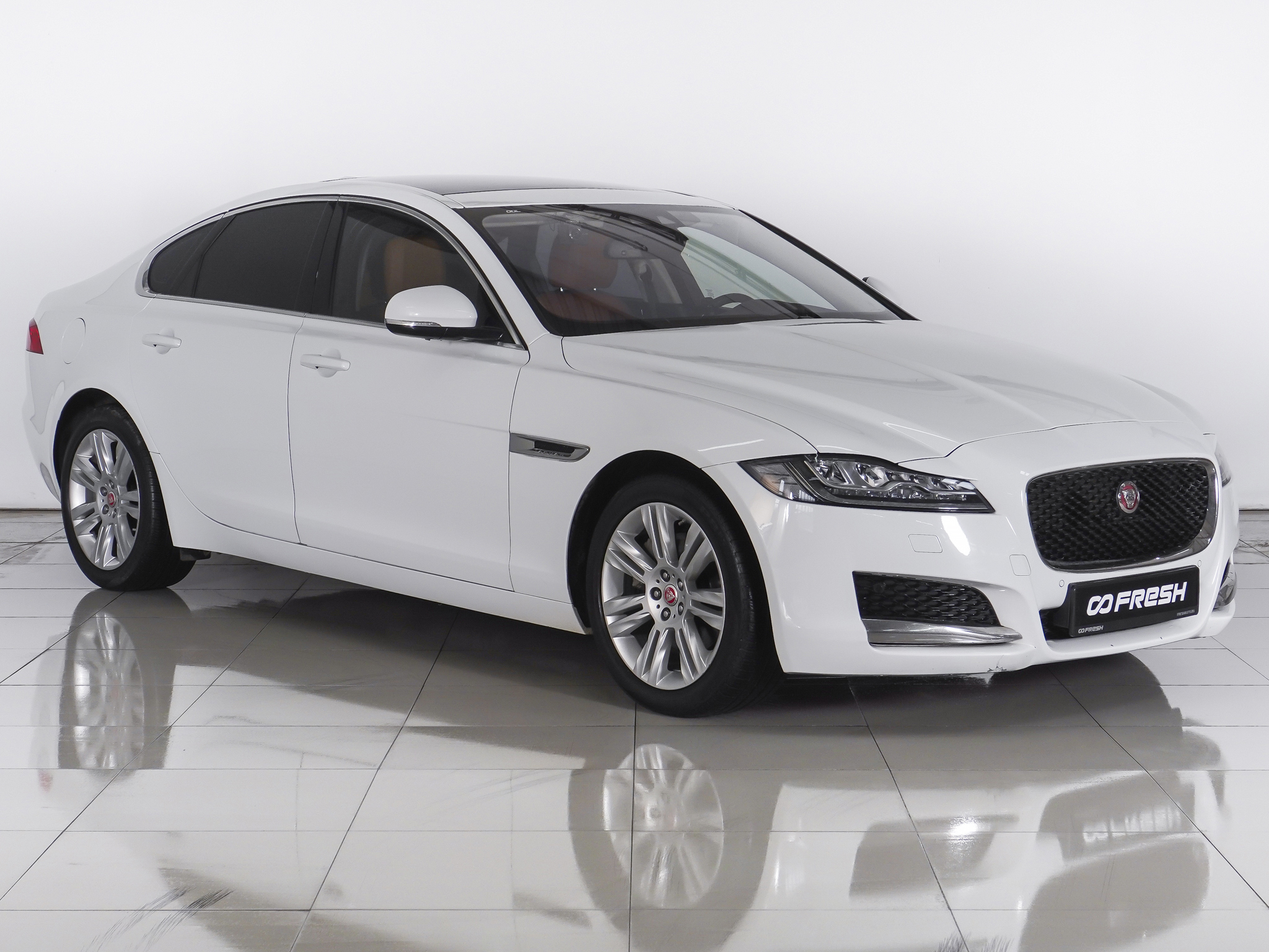 Jaguar XF с пробегом 78150 км | Купить б/у Jaguar XF 2017 года в Москве |  Fresh Auto