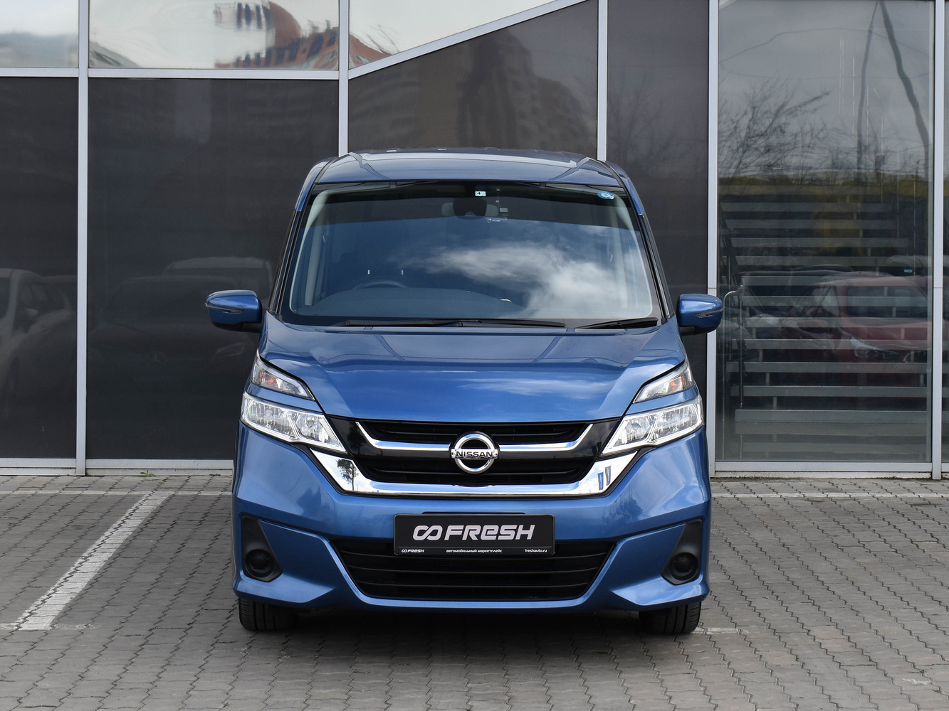 Nissan Serena с пробегом 105419 км | Купить б/у Nissan Serena 2017 года в  Москве | Fresh Auto