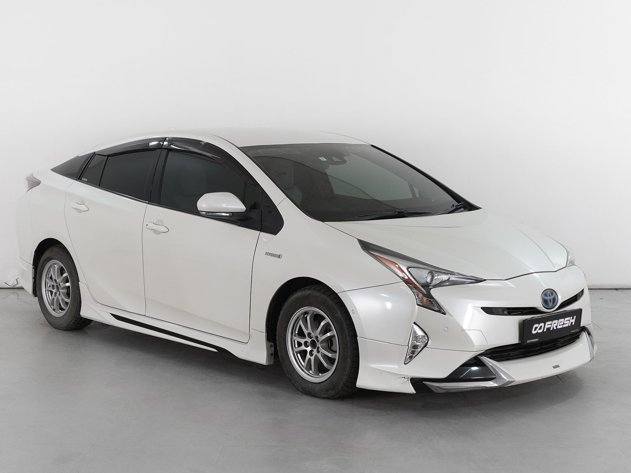 Toyota Prius с пробегом 34864 км | Купить б/у Toyota Prius 2017 года в  Ростове-на-Дону | Fresh Auto