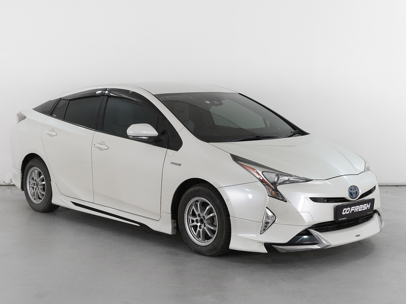 Toyota Prius с пробегом 34864 км | Купить б/у Toyota Prius 2017 года в  Краснодаре | Fresh Auto