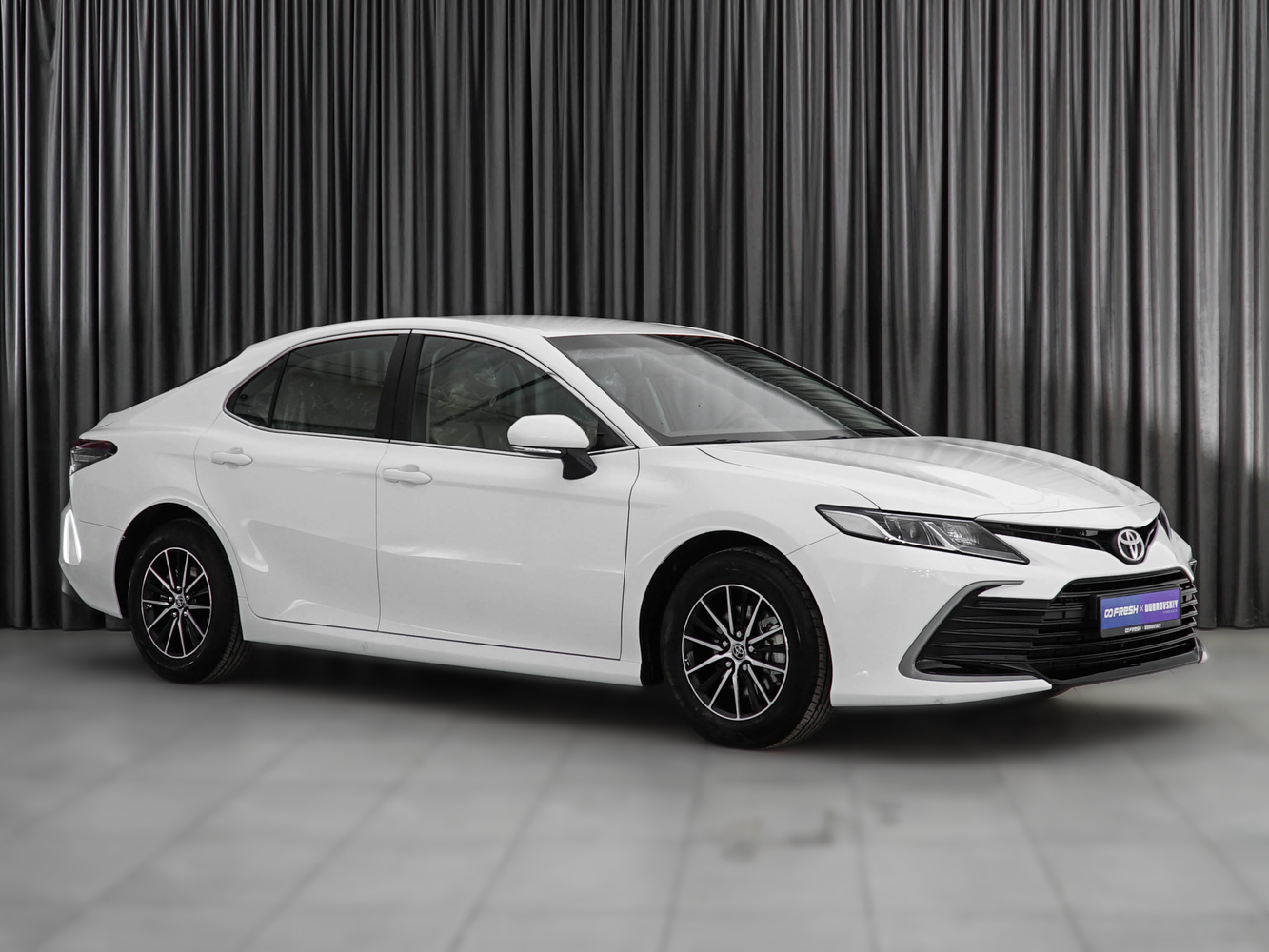 Toyota Camry с пробегом 35 км | Купить б/у Toyota Camry 2023 года в Москве  | Fresh Auto