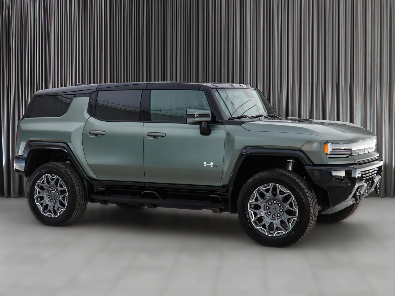 GMC Hummer EV с пробегом 525 км | Купить б/у GMC Hummer EV 2023 года в  Москве | Fresh Auto