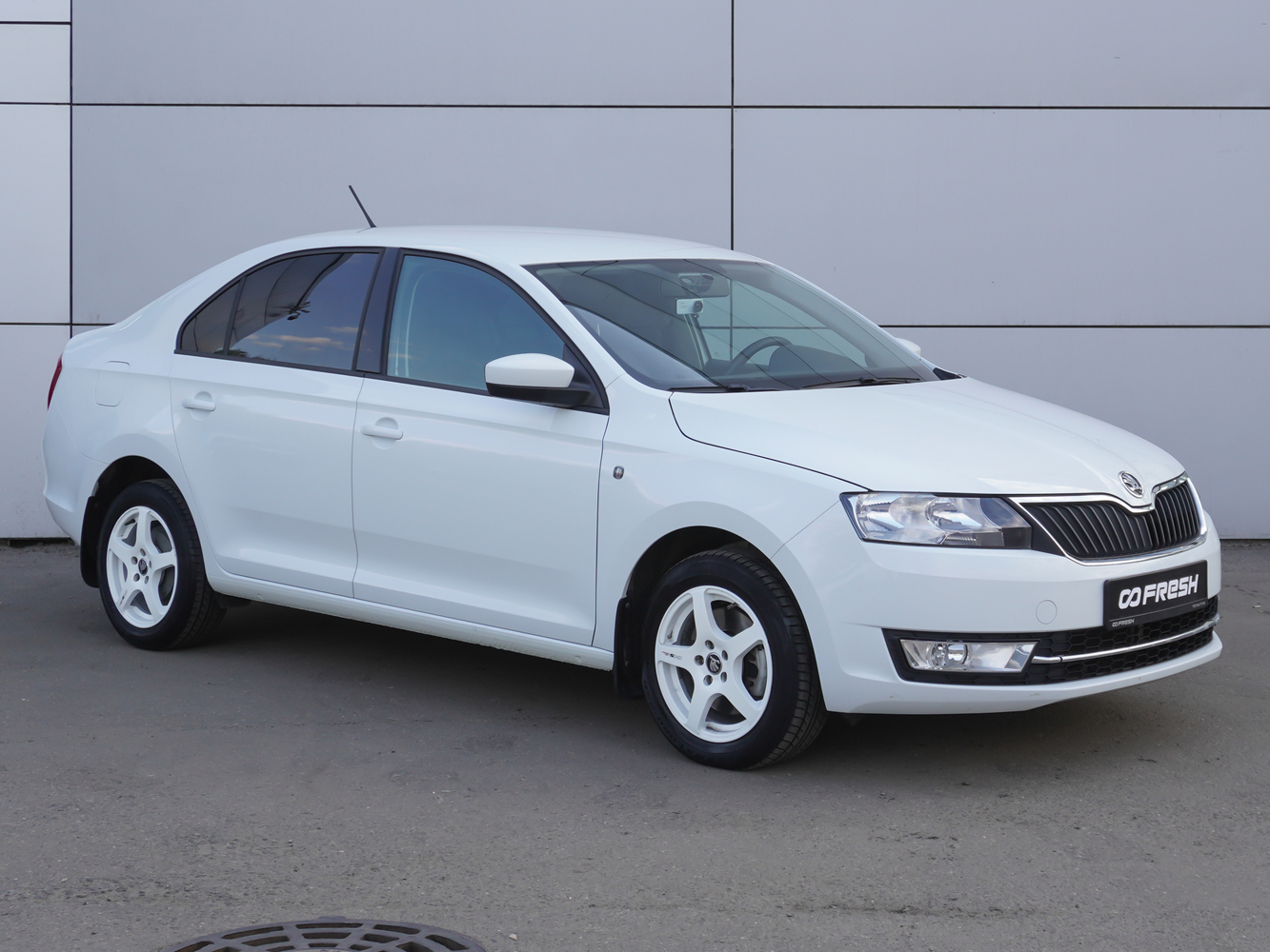 Skoda Rapid с пробегом 54621 км | Купить б/у Skoda Rapid 2015 года в Москве  | Fresh Auto