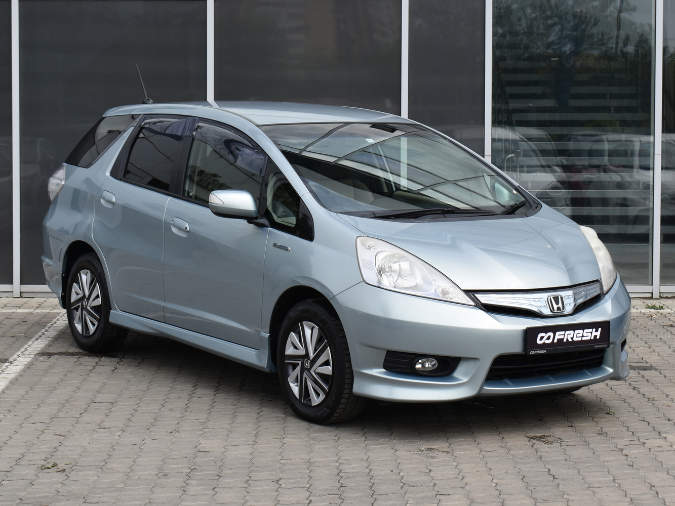 Honda Fit Shuttle с пробегом 85989 км | Купить б/у Honda Fit Shuttle 2012  года в Москве | Fresh Auto