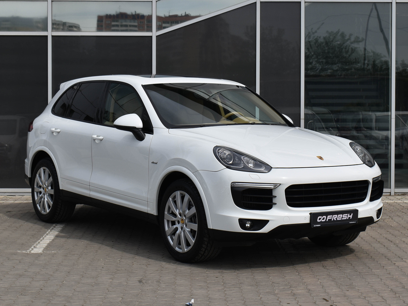 Porsche Cayenne с пробегом 82756 км | Купить б/у Porsche Cayenne 2016 года  в Сургут | Fresh Auto