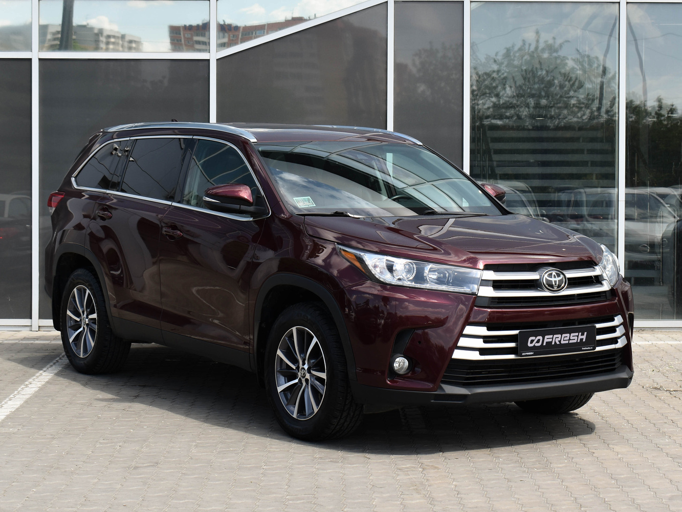 Toyota Highlander с пробегом 120561 км | Купить б/у Toyota Highlander 2019  года в Москве | Fresh Auto