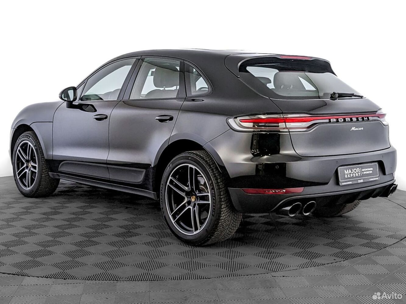 Porsche Macan с пробегом 33240 км | Купить б/у Porsche Macan 2021 года в  Москве | Fresh Auto