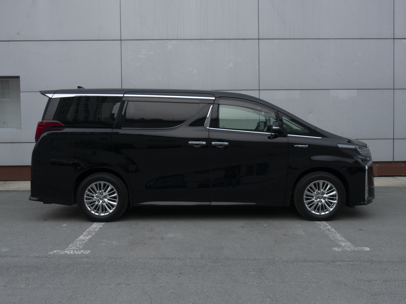 Toyota Alphard с пробегом 104475 км | Купить б/у Toyota Alphard 2019 года в  Москве | Fresh Auto