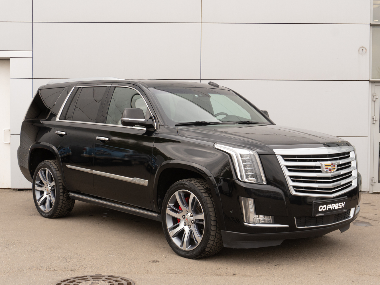 Cadillac Escalade с пробегом 139974 км | Купить б/у Cadillac Escalade 2017  года в Москве | Fresh Auto