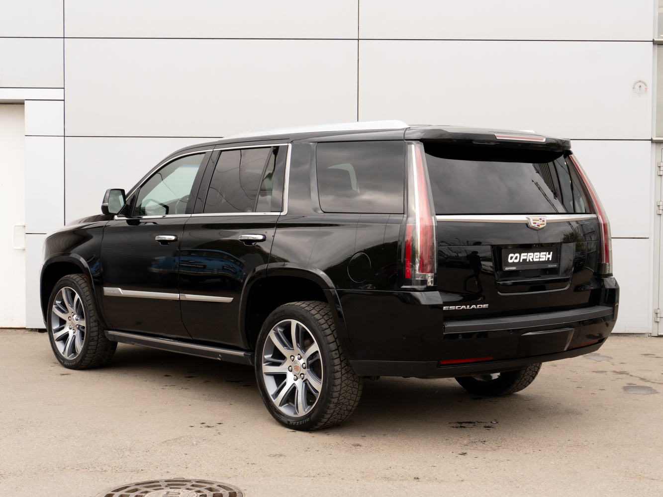 Cadillac Escalade с пробегом 139974 км | Купить б/у Cadillac Escalade 2017  года в Москве | Fresh Auto