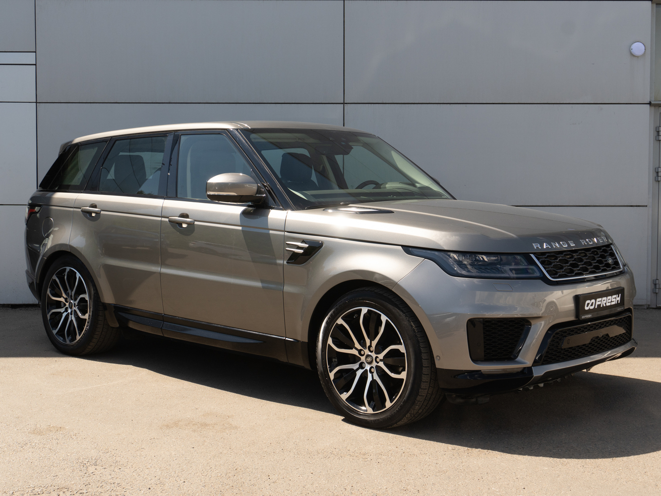 Land Rover Range Rover Sport с пробегом 71212 км | Купить б/у Land Rover  Range Rover Sport 2018 года в Москве | Fresh Auto