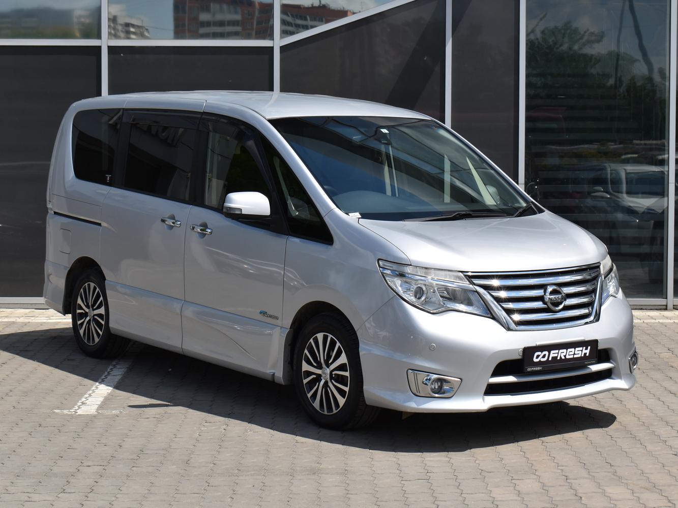 Nissan Serena с пробегом 70503 км | Купить б/у Nissan Serena 2015 года в  Екатеринбурге | Fresh Auto