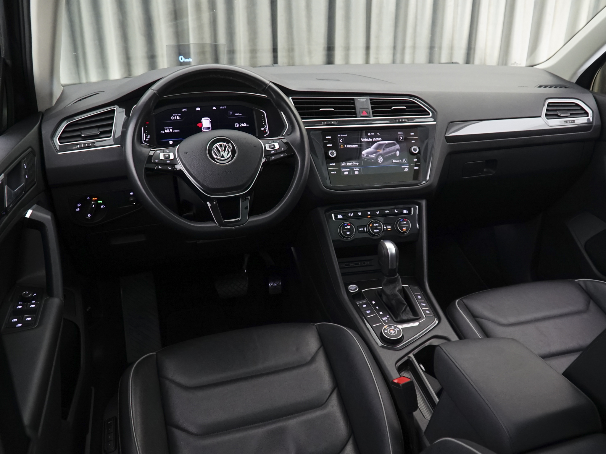 Volkswagen Tiguan с пробегом 125298 км | Купить б/у Volkswagen Tiguan 2020  года в Москве | Fresh Auto