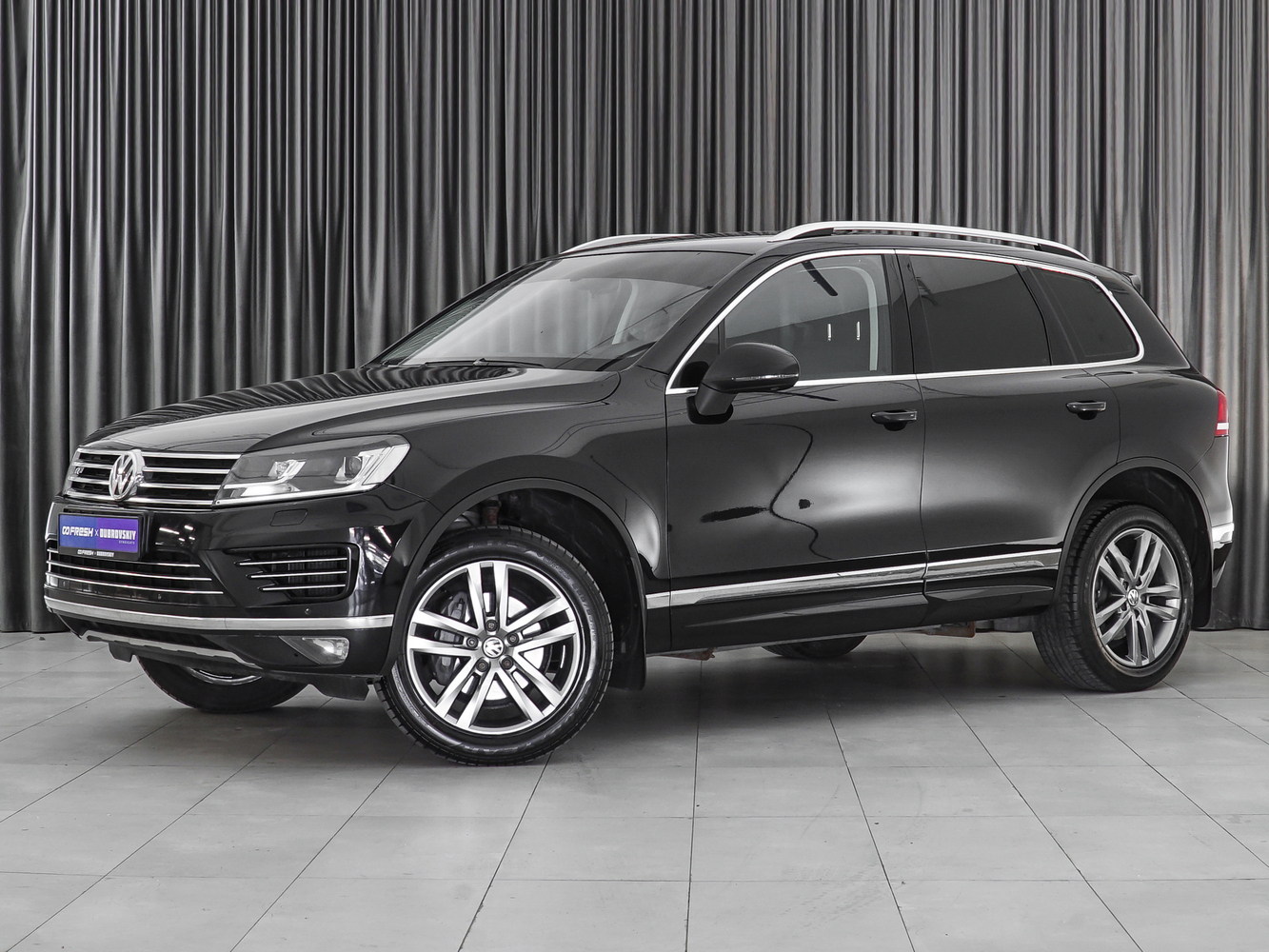 Volkswagen Touareg с пробегом 149600 км | Купить б/у Volkswagen Touareg  2017 года в Москве | Fresh Auto