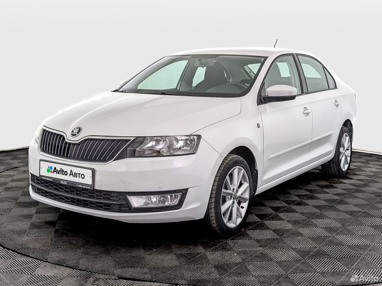 Skoda Rapid с пробегом 79730 км | Купить б/у Skoda Rapid 2015 года в Москве  | Fresh Auto