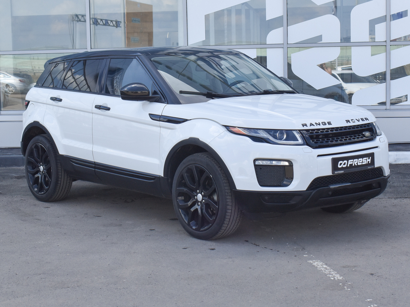 Land Rover Range Rover Evoque с пробегом 74165 км | Купить б/у Land Rover  Range Rover Evoque 2017 года в Москве | Fresh Auto