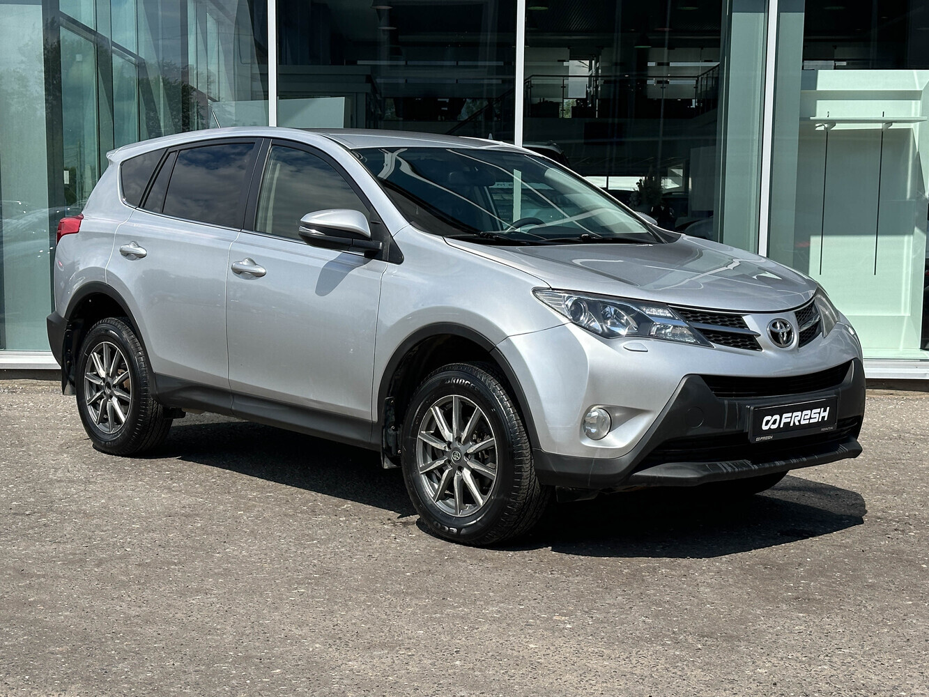 Toyota RAV4 с пробегом 114597 км | Купить б/у Toyota RAV4 2014 года в  Сургут | Fresh Auto