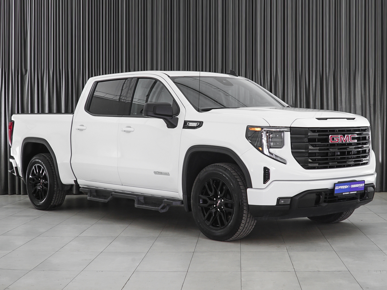 GMC Sierra с пробегом 7486 км | Купить б/у GMC Sierra 2022 года в Омск |  Fresh Auto