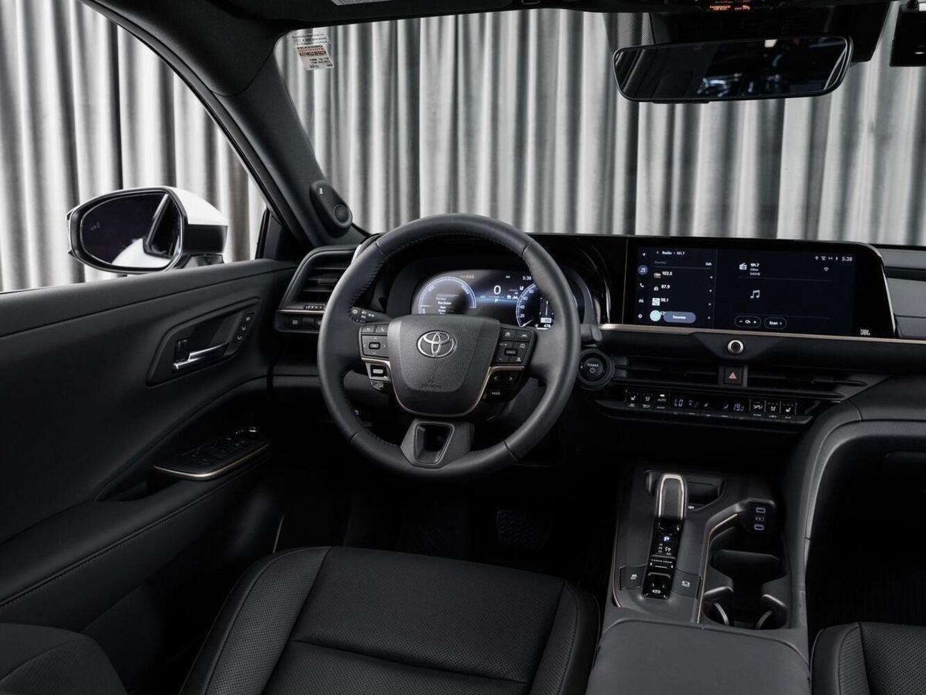 Toyota Crown 2023 Interior