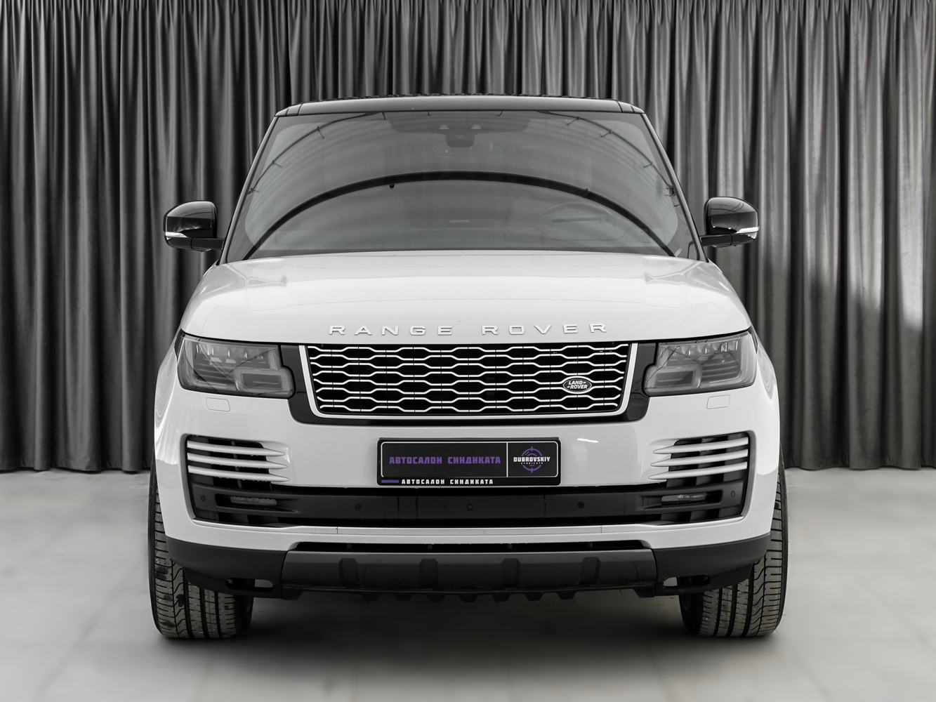 Land Rover Range Rover с пробегом 20850 км | Купить б/у Land Rover Range  Rover 2018 года в Москве | Fresh Auto