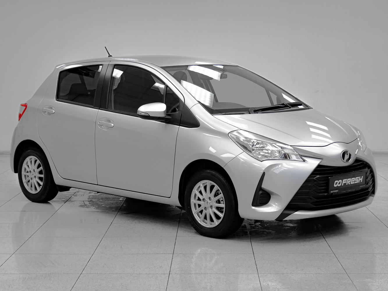 Toyota Vitz с пробегом 19459 км | Купить б/у Toyota Vitz 2019 года в  Липецке | Fresh Auto