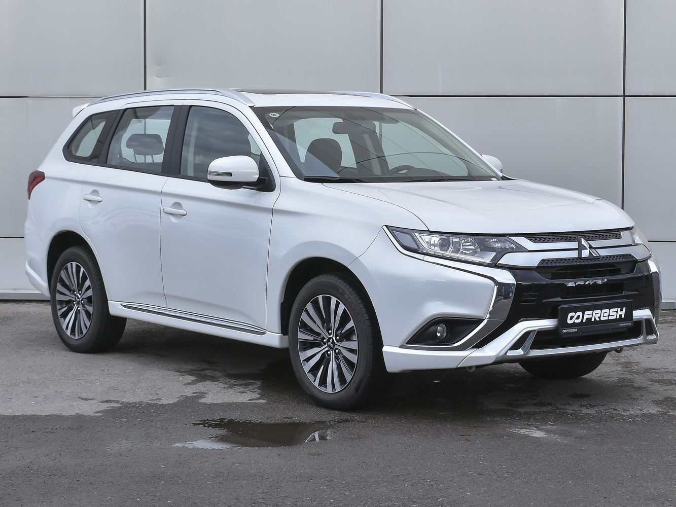 Mitsubishi Outlander с пробегом 349 км | Купить б/у Mitsubishi Outlander  2022 года в Москве | Fresh Auto