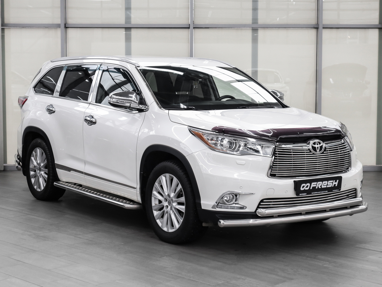 Toyota Highlander с пробегом 106759 км | Купить б/у Toyota Highlander 2014  года в Оренбурге | Fresh Auto