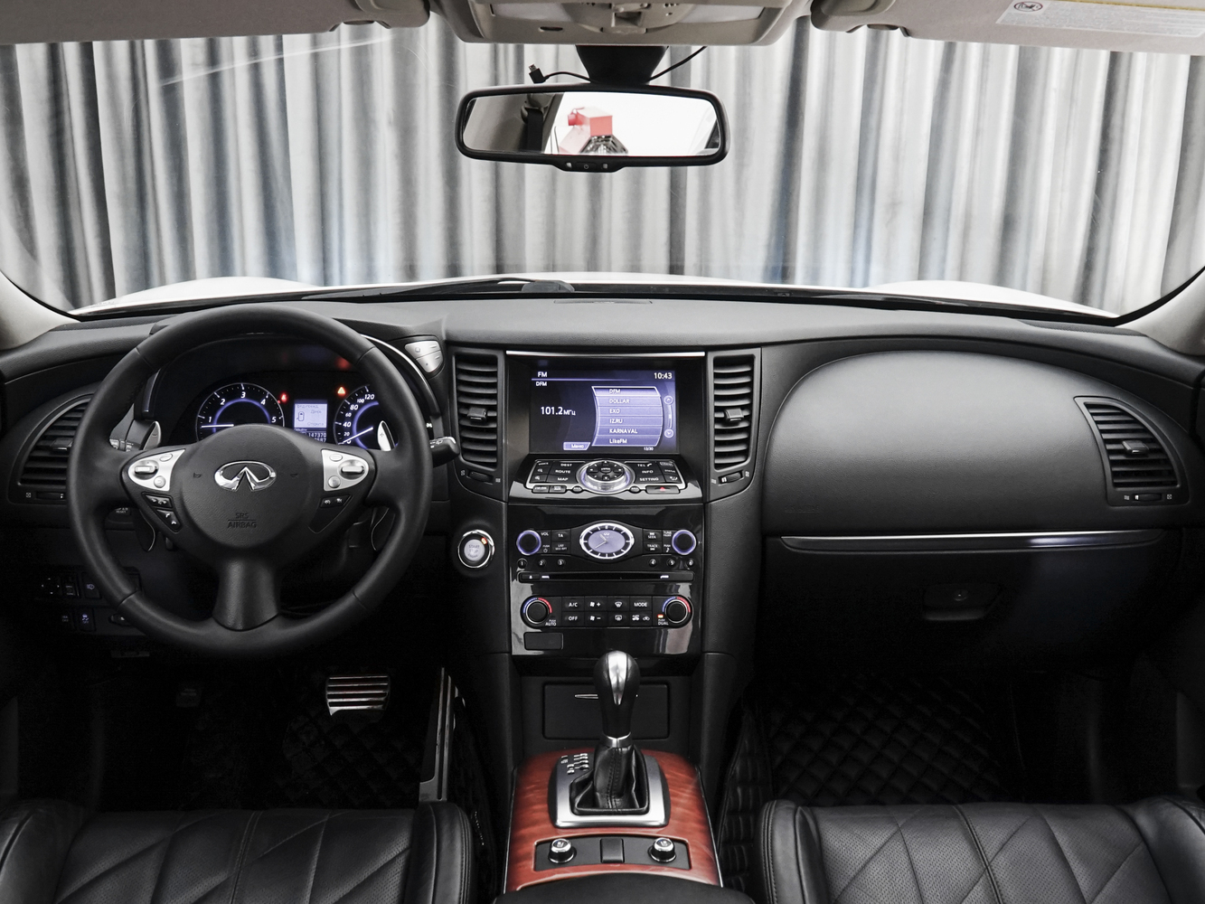 Infiniti QX70 с пробегом 147179 км | Купить б/у Infiniti QX70 2013 года в  Тюмени | Fresh Auto