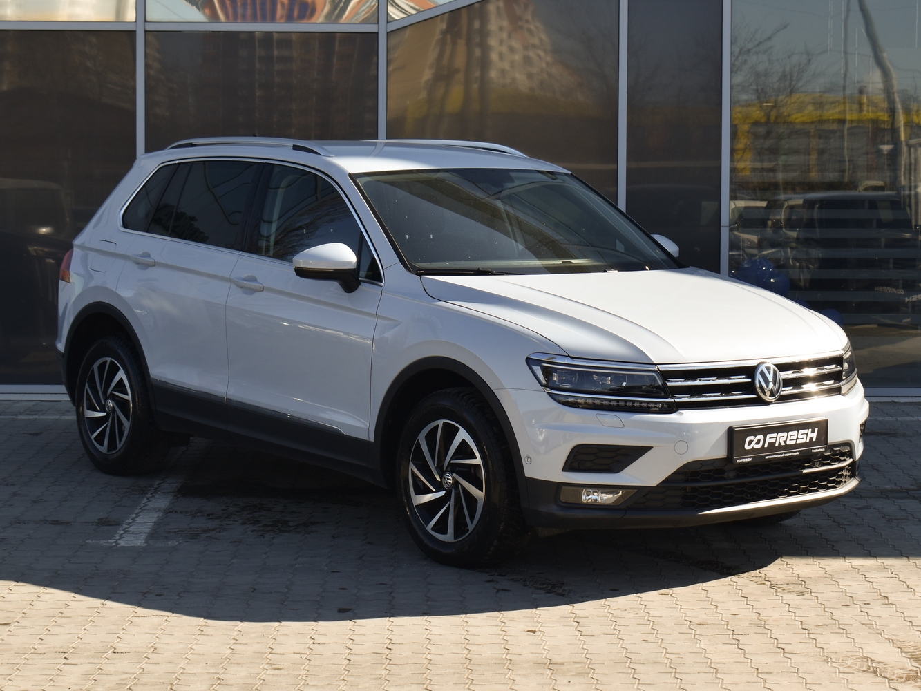 Volkswagen Tiguan с пробегом 106812 км | Купить б/у Volkswagen Tiguan 2018  года в Сургут | Fresh Auto