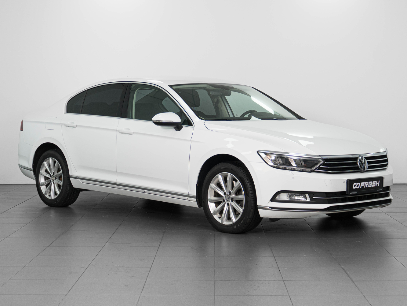 Volkswagen Passat с пробегом 139976 км | Купить б/у Volkswagen Passat 2015  года в Москве | Fresh Auto