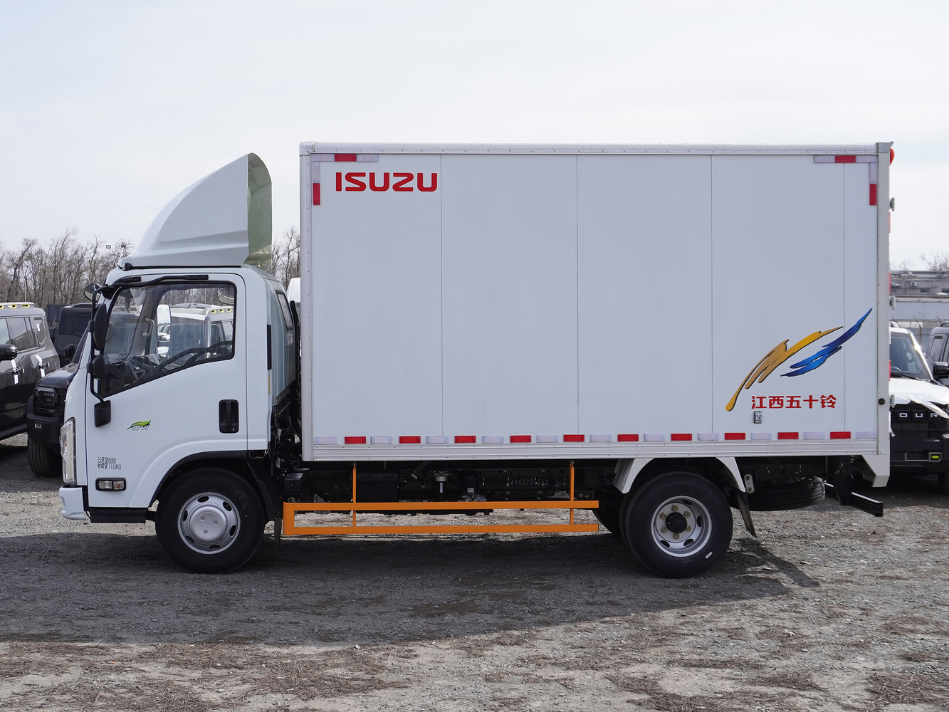 Новый Isuzu Elf (N-series) за 4 450 000 ₽ | Купить новый Isuzu Elf  (N-series) от официального дилера в Ростове-на-Дону | Fresh Auto