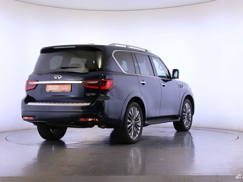 Infiniti QX80