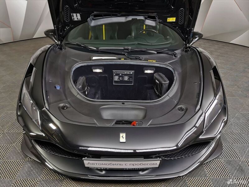 Ferrari F8