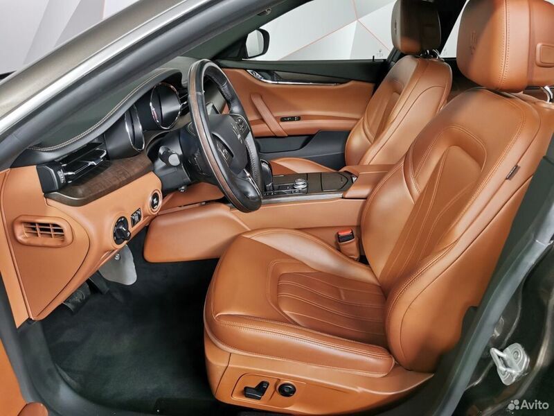 Maserati Quattroporte