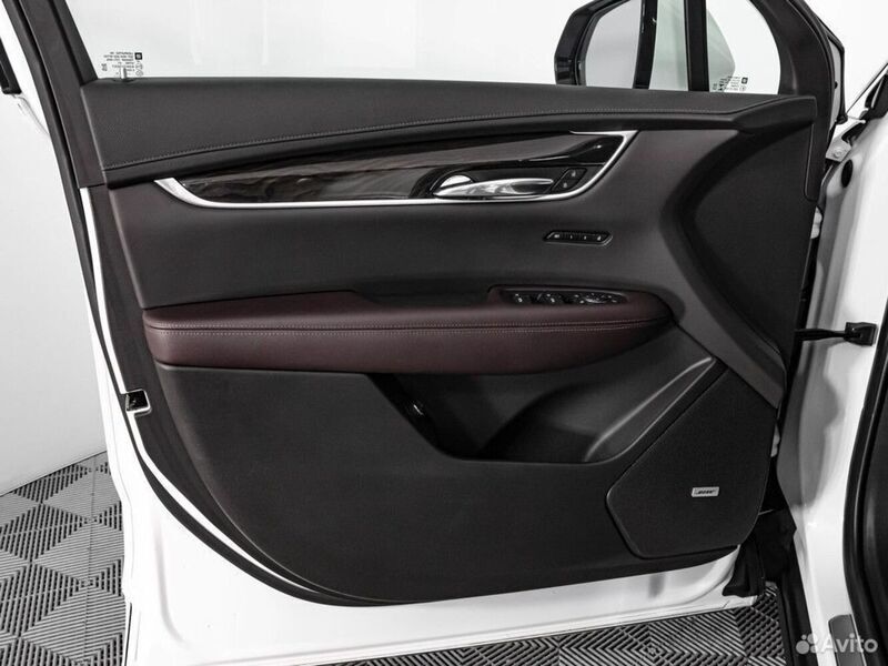 Cadillac XT6