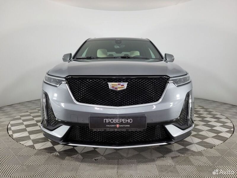Cadillac XT6
