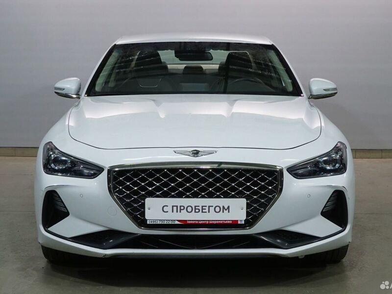 Genesis G70