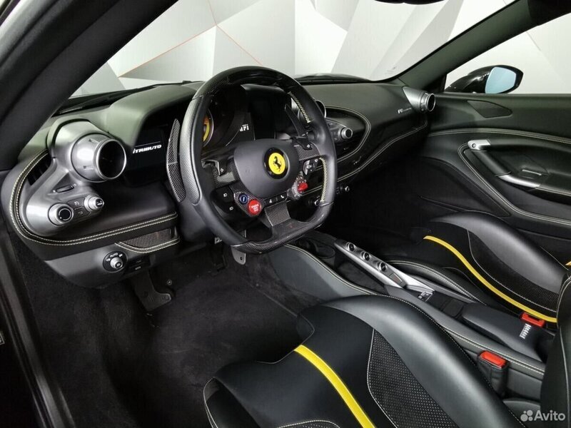 Ferrari F8