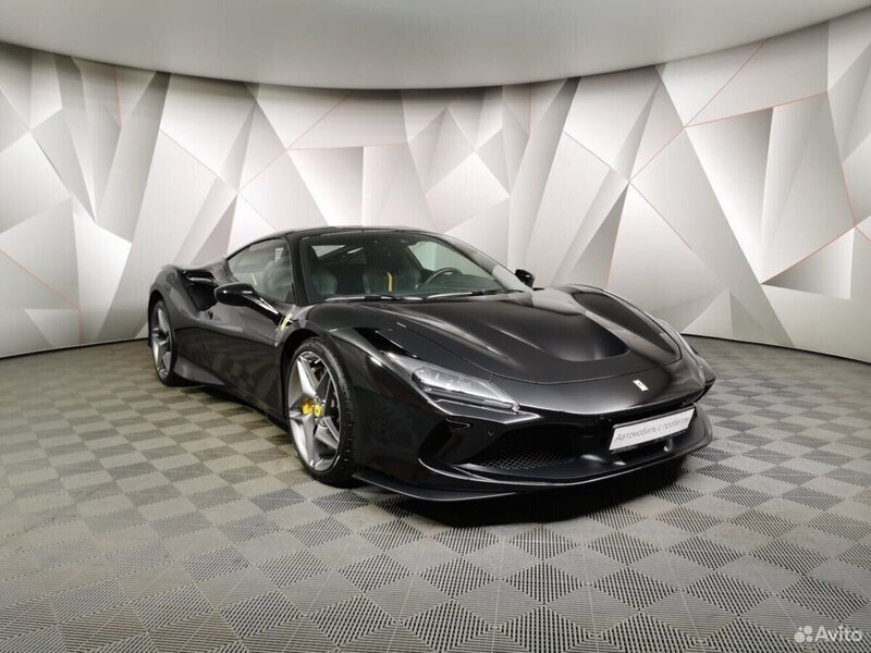 Ferrari F8