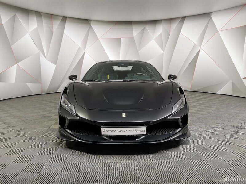Ferrari F8
