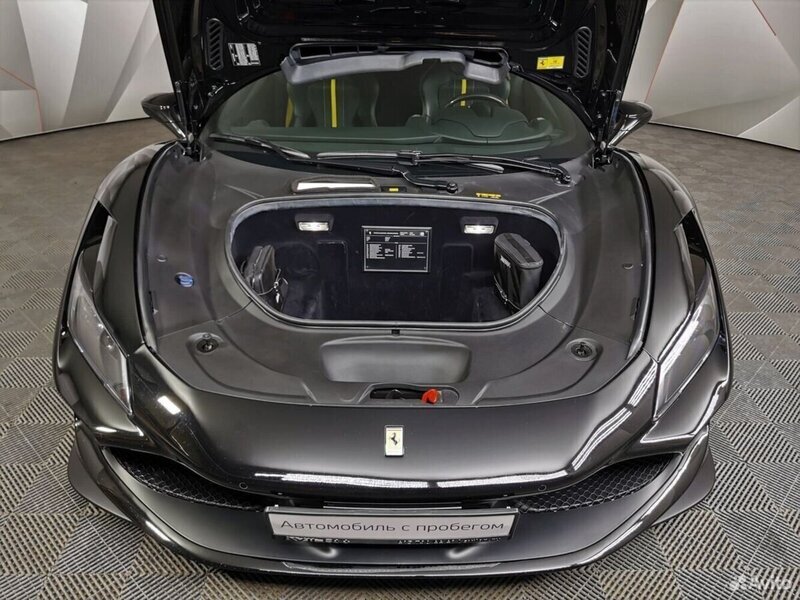Ferrari F8