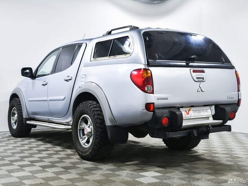 Mitsubishi L200