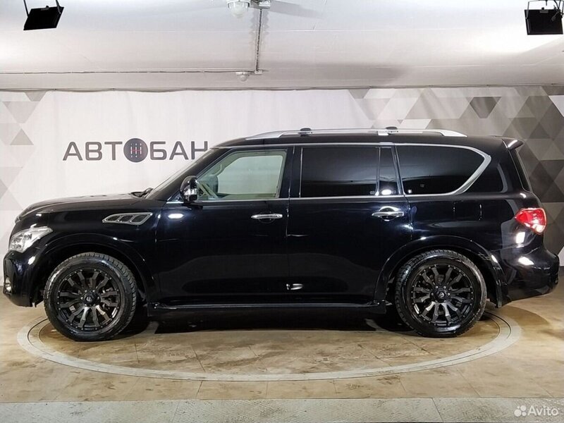 Infiniti QX56