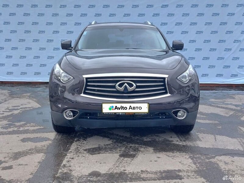 Infiniti QX70