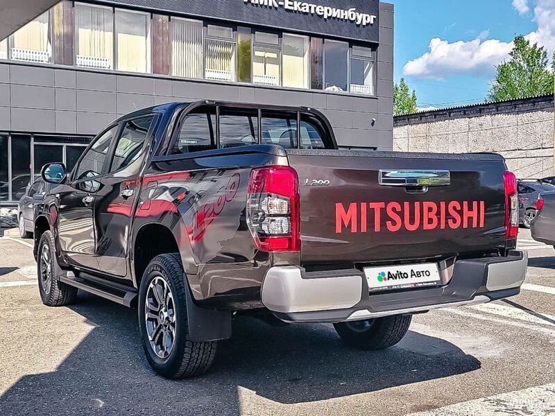 Mitsubishi L200