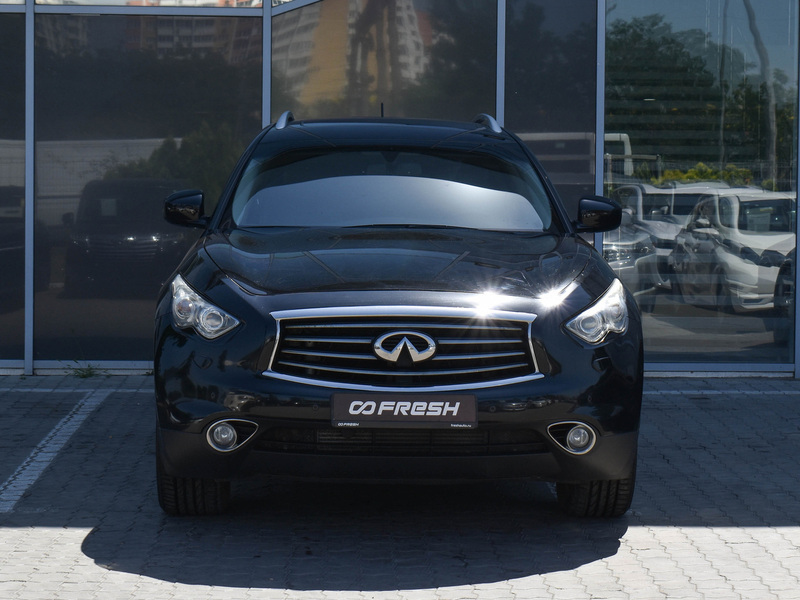 Infiniti QX70