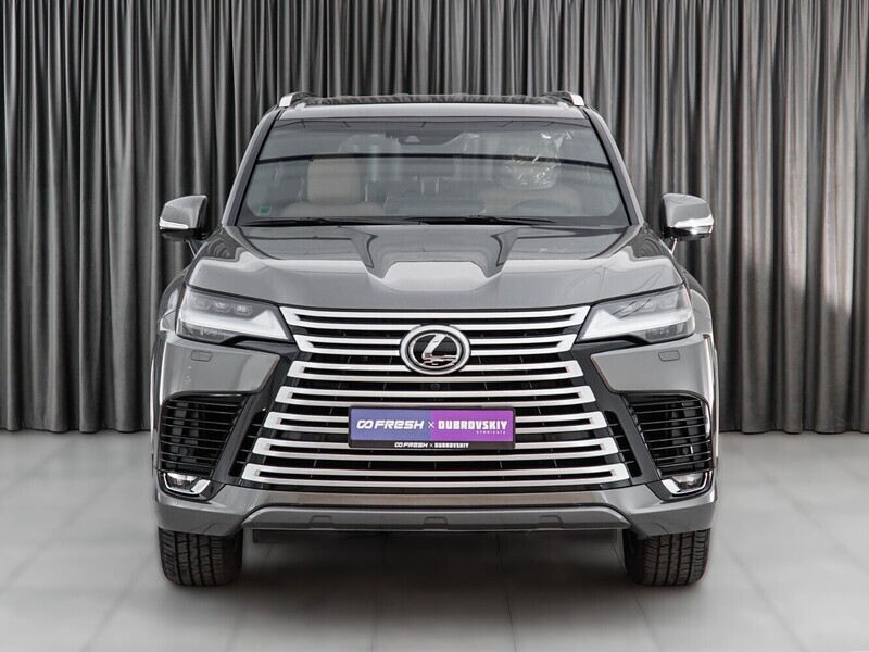 Lexus LX