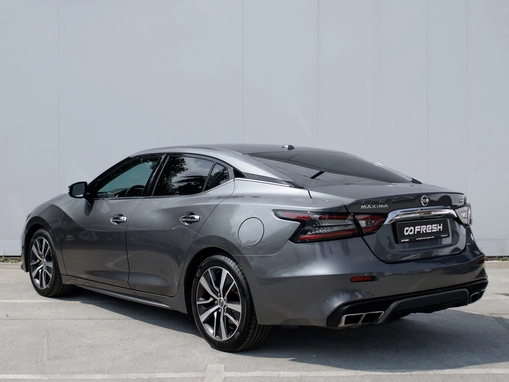 Nissan Maxima
