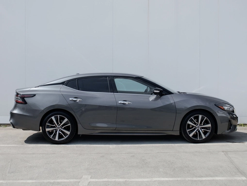 Nissan Maxima